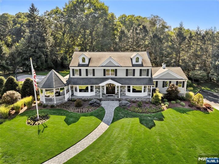 5 Academy Road  Ho-Ho-Kus NJ 07423 photo