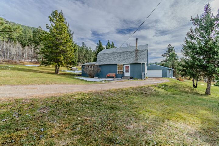 Property Photo:  47 Dav Loop Road  MT 59463 