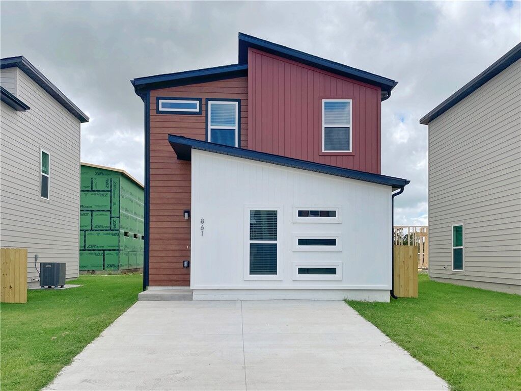 Property Photo:  861 Massachusetts Avenue  AR 72713 