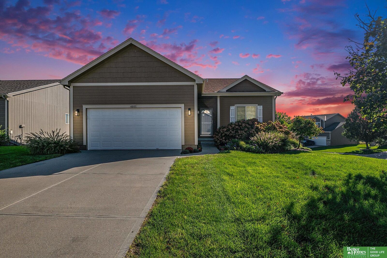 Property Photo: 4803 N 160th Avenue NE 68116