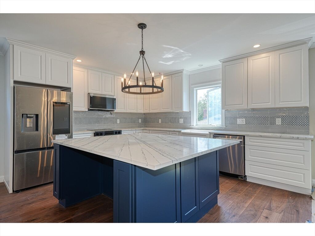 Property Photo: 369 Grant 3 MA 01702