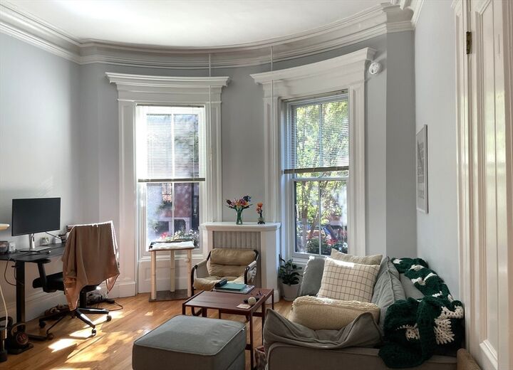 Property Photo:  23 Hanson St 2  MA 02118 