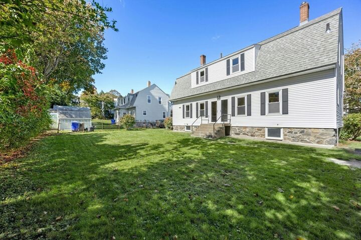 Property Photo:  13 Arthur Street 13  MA 01754 