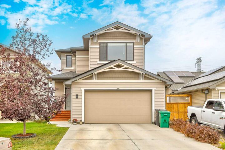 60 Alma Isobell Hodder Crescent N  Lethbridge AB T1H 7E4 photo