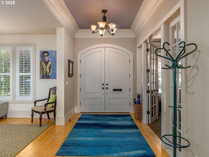 Property Photo:  755 6th St  OR 97034