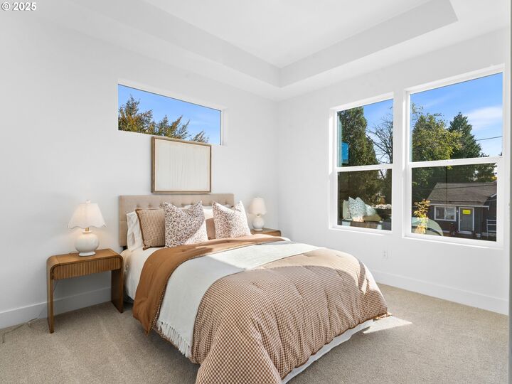 1863 SE Tacoma St 2  Portland OR 97202 photo