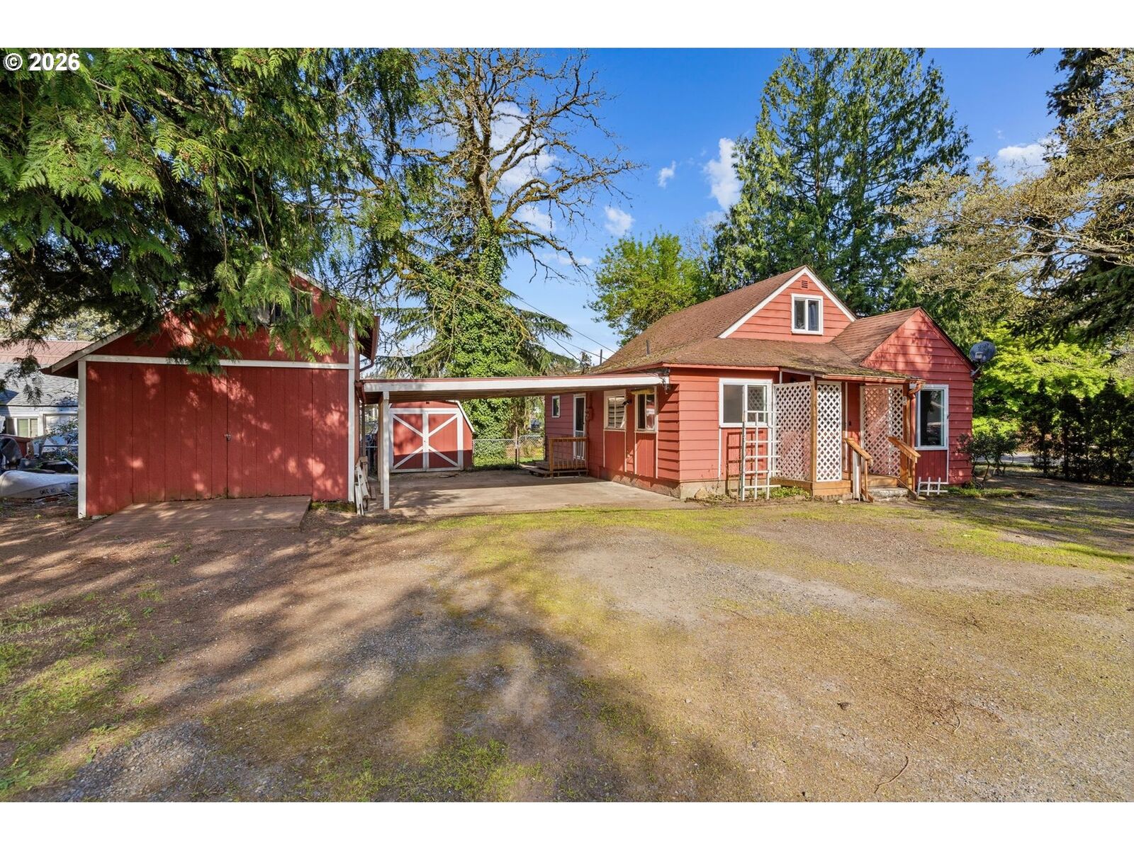 Property Photo:  1061 5th St  WA 98671 