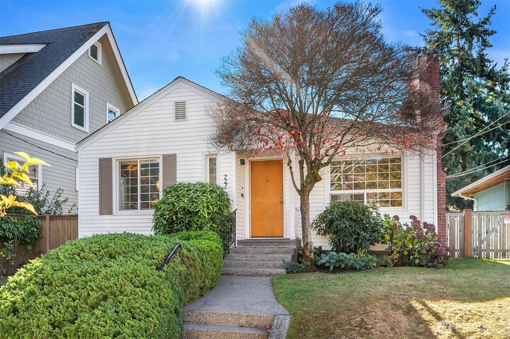 727 N 81st Street  Seattle WA 98103 photo