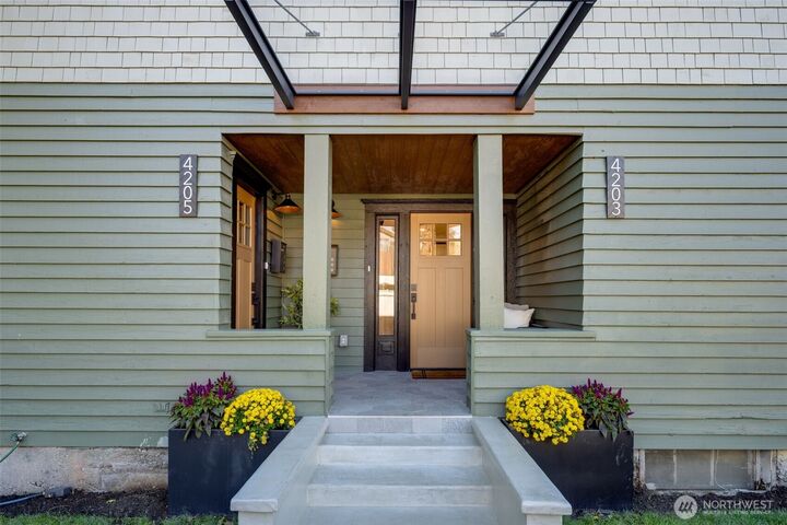Property Photo: 4203 5th Avenue NW WA 98107