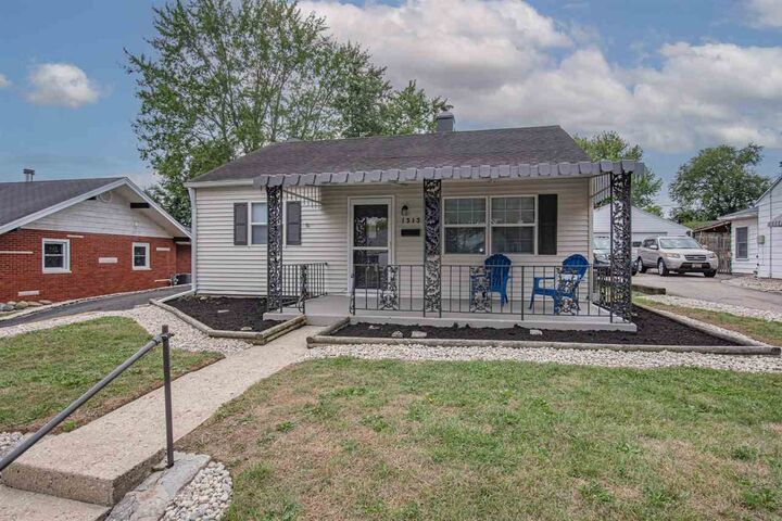 Property Photo:  1313 Clearview Drive  IN 47374