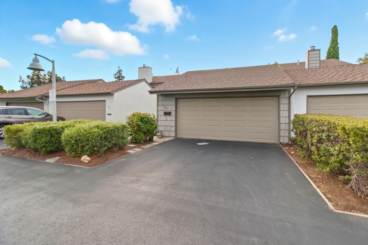 Property Photo: 986 Cartier Lane CA 94404