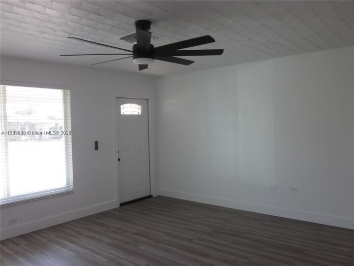 Property Photo:  7571 Pierce St  FL 33024 