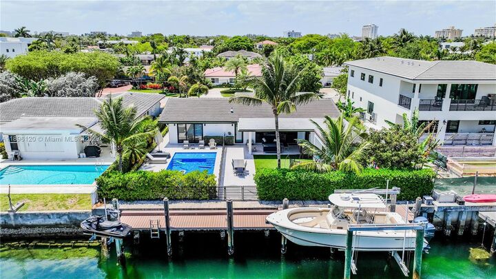 Property Photo: 12855 Maple Rd FL 33181