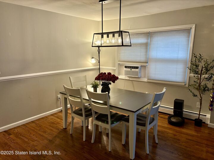 Property Photo: 75 Willowwood Lane 1 (Main) NY 10308