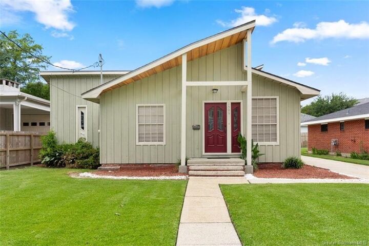 Property Photo:  1506 Watkins Street  LA 70601 