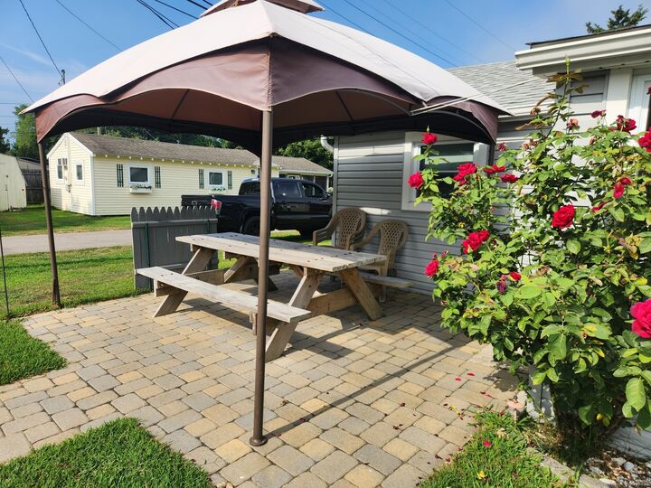 Property Photo:  73 South Street  CT 06443 