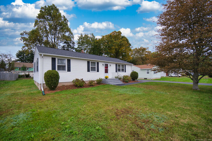 25 Maude Circle  Windsor CT 06095 photo