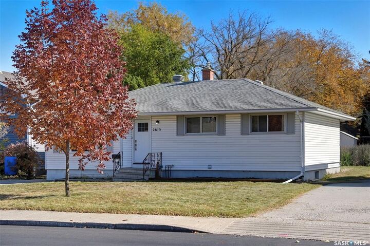 Photo de la propriété: 2615 Haultain Avenue SK S7J 1R5