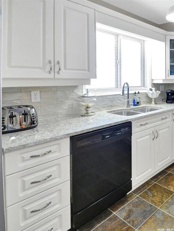 Property Photo: 525 5th Avenue N 209 SK S7K 2R1