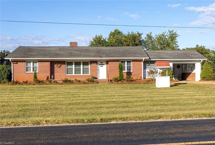 Property Photo: 2043 Snow Hill Church Road NC 27016