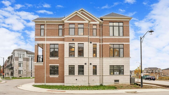 Property Photo:  104 Lunay Drive  ON L4S 0P2 