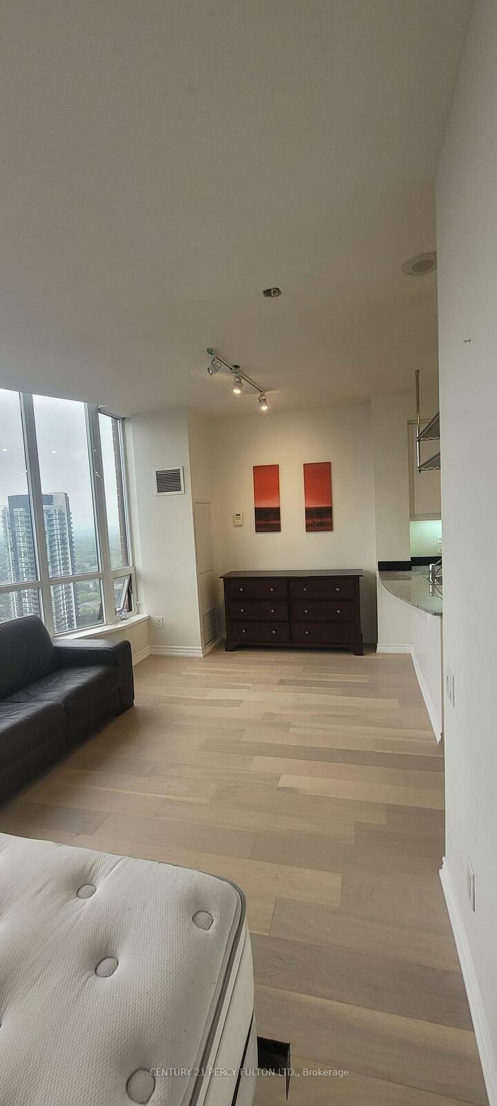Property Photo:  33 Sheppard Avenue E 3409  ON M2N 7K1