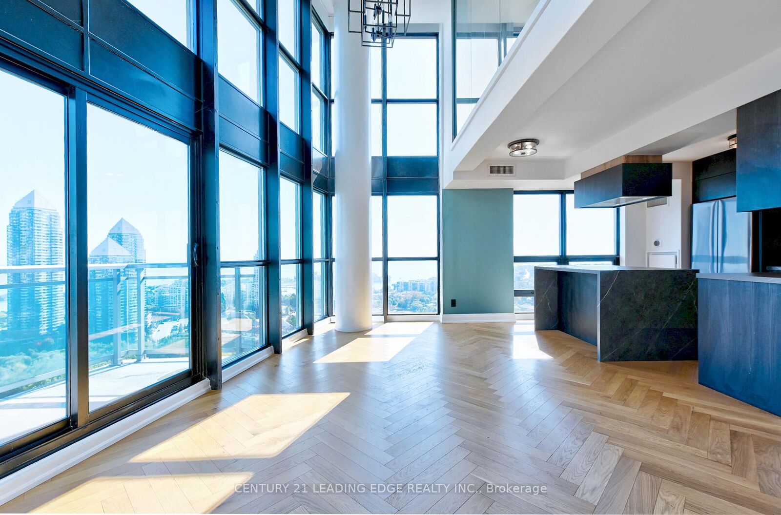 Property Photo:  155 Legion Road N 2704  ON M8Y 0A7