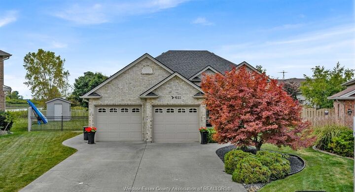 Photo de la propriété: 611 Robert Court ON N0R 1A0