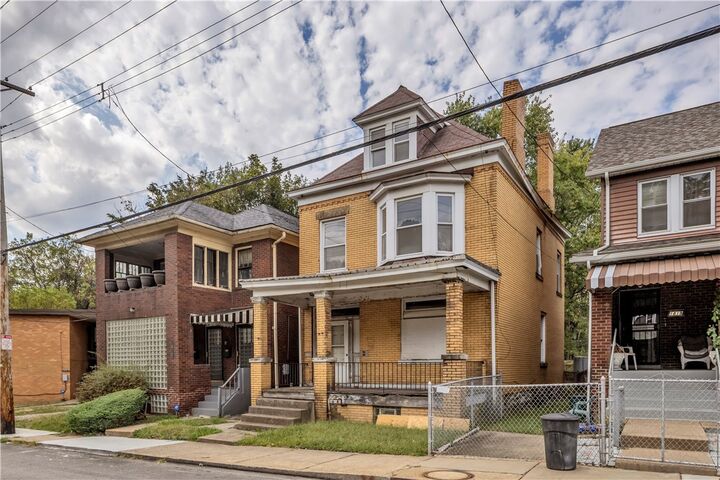 Property Photo: 1817 Montier St PA 15221