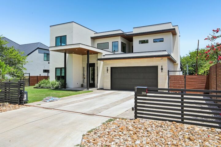 2010 Meadowridge Drive  Austin TX 78704 photo
