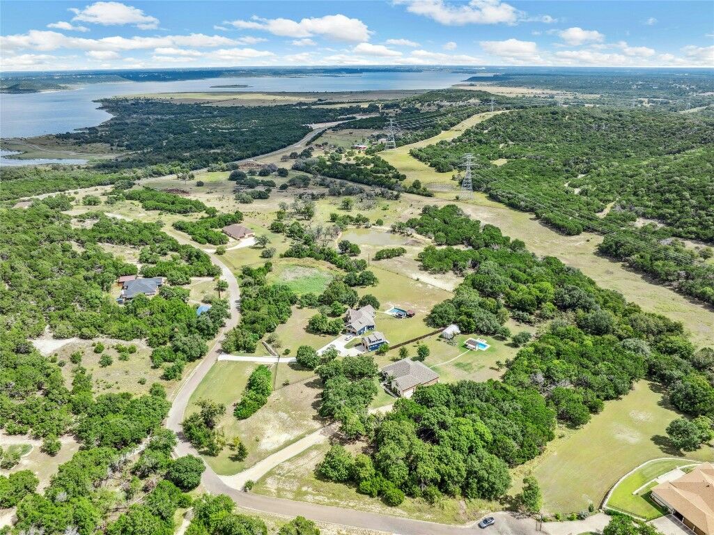 Property Photo:  1386 Windy Hill  TX 76571 