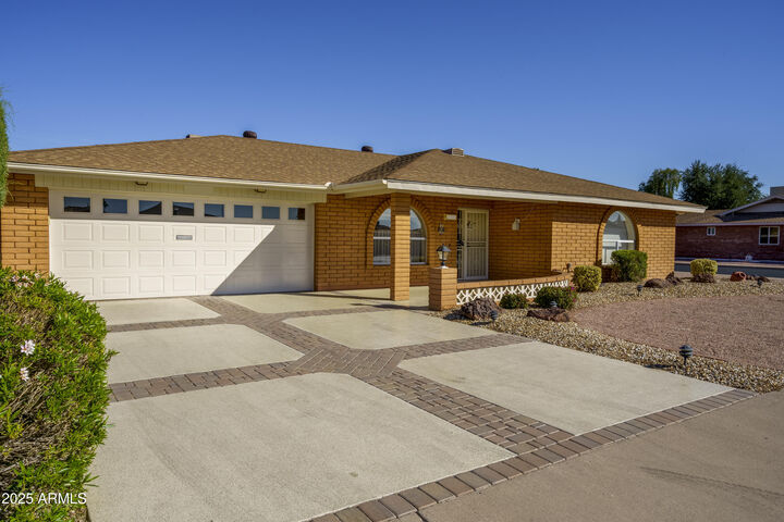 Property Photo: 8218 E Kilarea Avenue AZ 85209