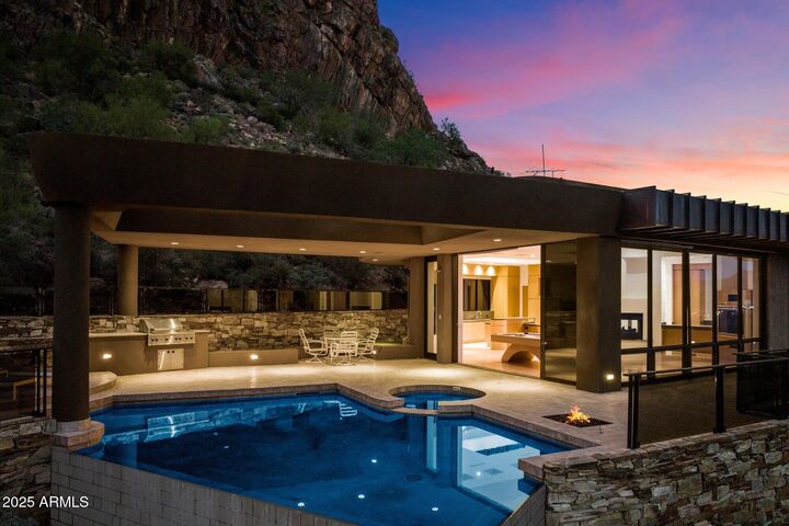 Property Photo:  36700 N Lone Eagle Point  AZ 85377