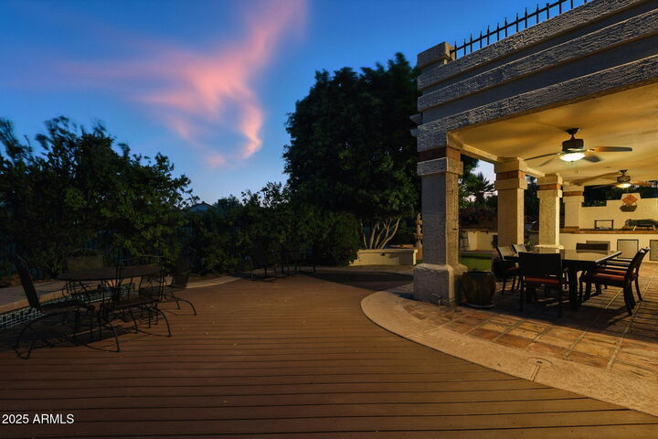 Property Photo: 5019 E La Mirada Way AZ 85044