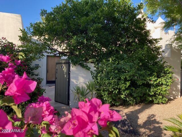 Property Photo: 5101 N Casa Blanca Drive 71 AZ 85253