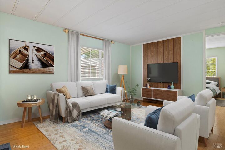 Property Photo: 238 E 7 Flags Circle CA 95476