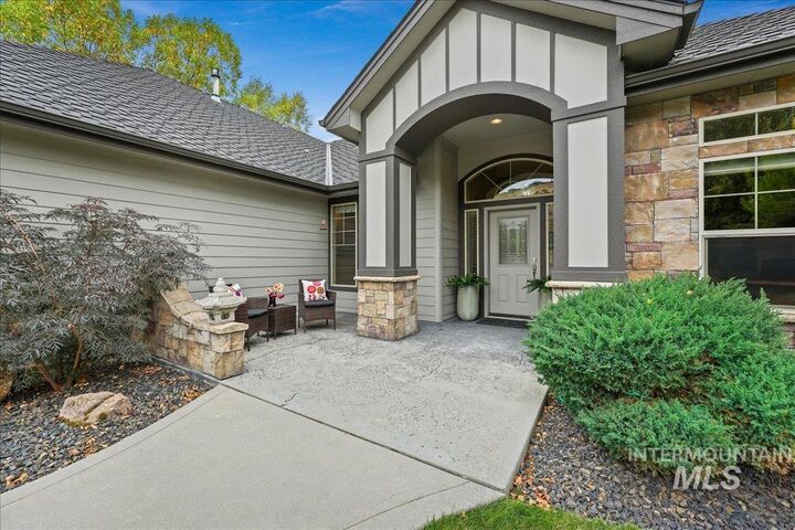 Property Photo:  3188 S Millspur Way  ID 83716 