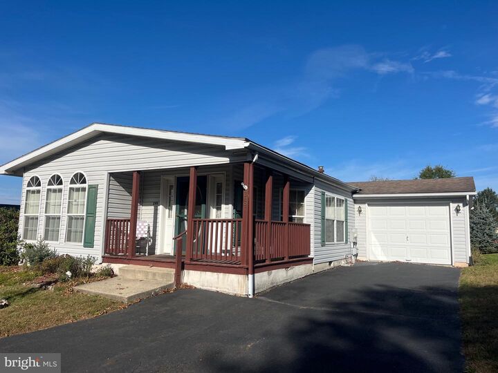 249 W 4th Street  Red Hill PA 18076 photo
