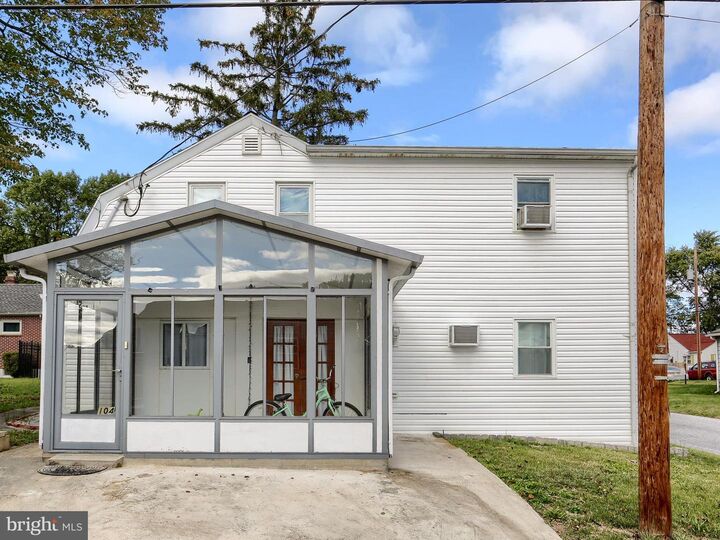 Property Photo: 104 Paxton Street PA 17034