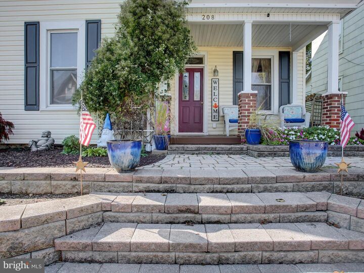 Property Photo: 208 Hamilton Avenue PA 17268