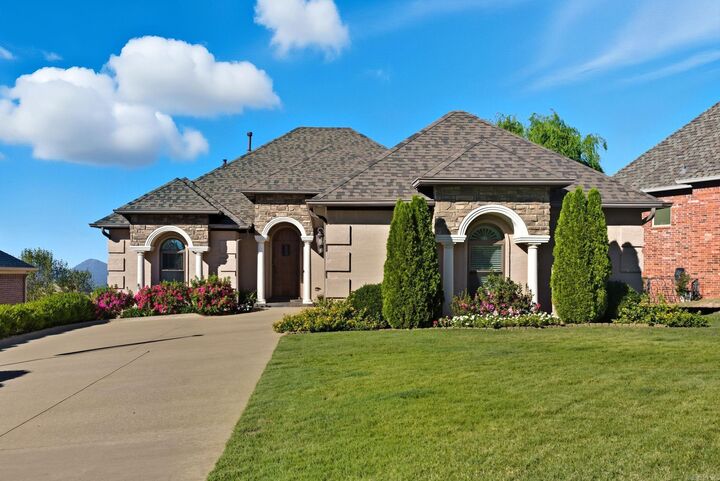 Property Photo: 108 Crestview Drive AR 72113