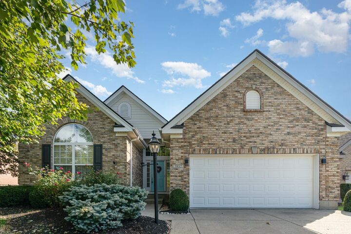3852 Legacy Drive  Deerfield Twp. OH 45040 photo