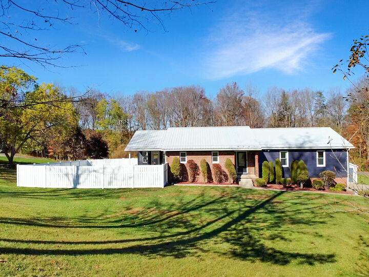 Property Photo: 98 Don St PA 15801