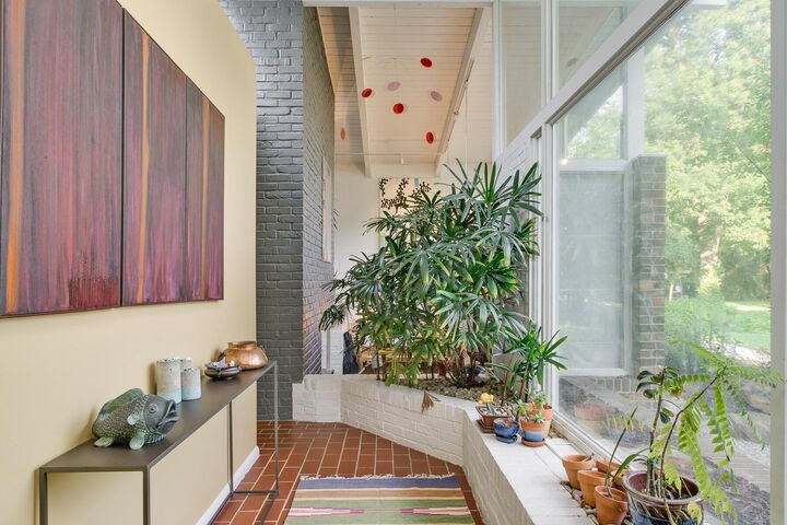 Property Photo: 2276 Johnston Road OH 43220