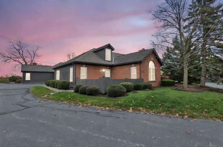 2560 Trotterslane Drive  Columbus OH 43235 photo