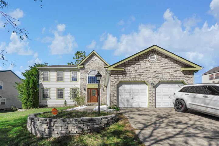 Property Photo: 155 Simsbury Court OH 43147