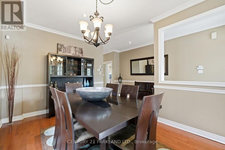 Property Photo: 18 Turnbridge Road ON L4G 7R9