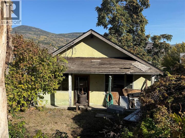 1422 Green Avenue Lane  Trail BC V1R 4K2 photo