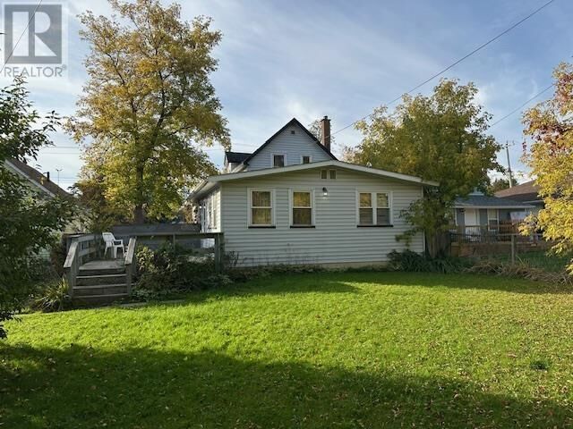 Property Photo: 524 Northland Rd ON P6C 3N9