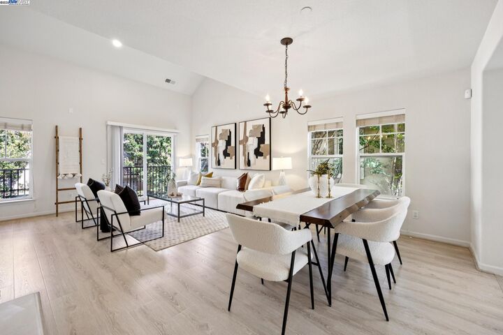 Property Photo: 124 Montevina Way CA 94545